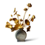 Ensemble de 22 fleurs et feuilles de lotus jōka en bois doré, Japon XIXe siècle, présenté dans un vase Mikio Osaka vendu séparément