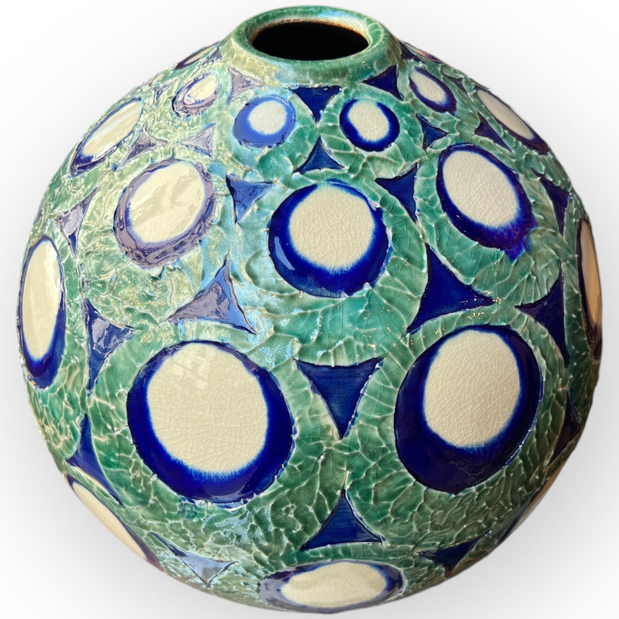 VASE BOULE PAR KANZAN SHINKAI, JAPON, VERS 1940
