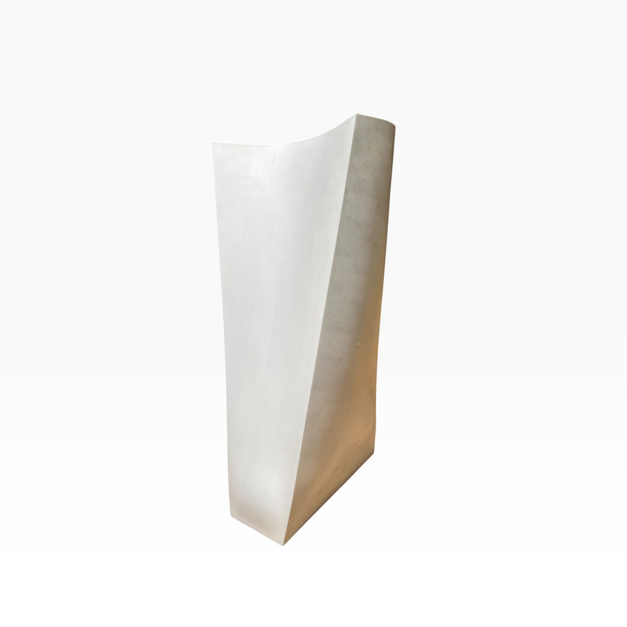 Shigekazu Nagae, grand vase en porcelaine blanche « Forme issue d’un parallélogramme »