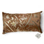 Coussin Sinapango Interiors Paris en soierie de Nishijin beige vieux rose, décor de volutes et lotus avec rehauts beige et vieux rose