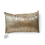 Coussin en tissage Nishijin à décor de tourbillon argenté sur fond rose poudré, face principale