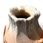 Détail du col irrégulier du vase en grès de type Mino par Kato Toyohisa